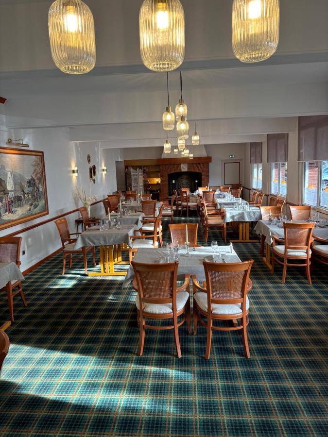 Hotel & Restaurant Le Cardinal Poix-de-Picardie Εξωτερικό φωτογραφία