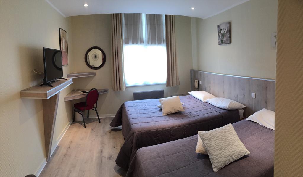 Hotel & Restaurant Le Cardinal Poix-de-Picardie Εξωτερικό φωτογραφία