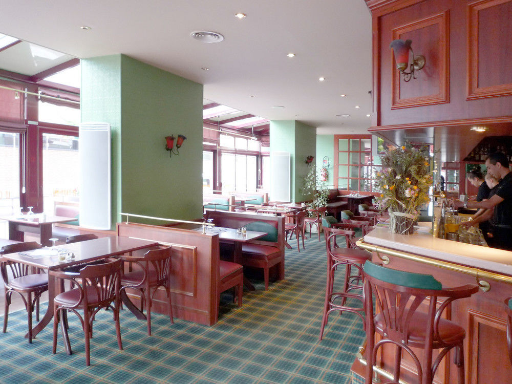 Hotel & Restaurant Le Cardinal Poix-de-Picardie Εξωτερικό φωτογραφία
